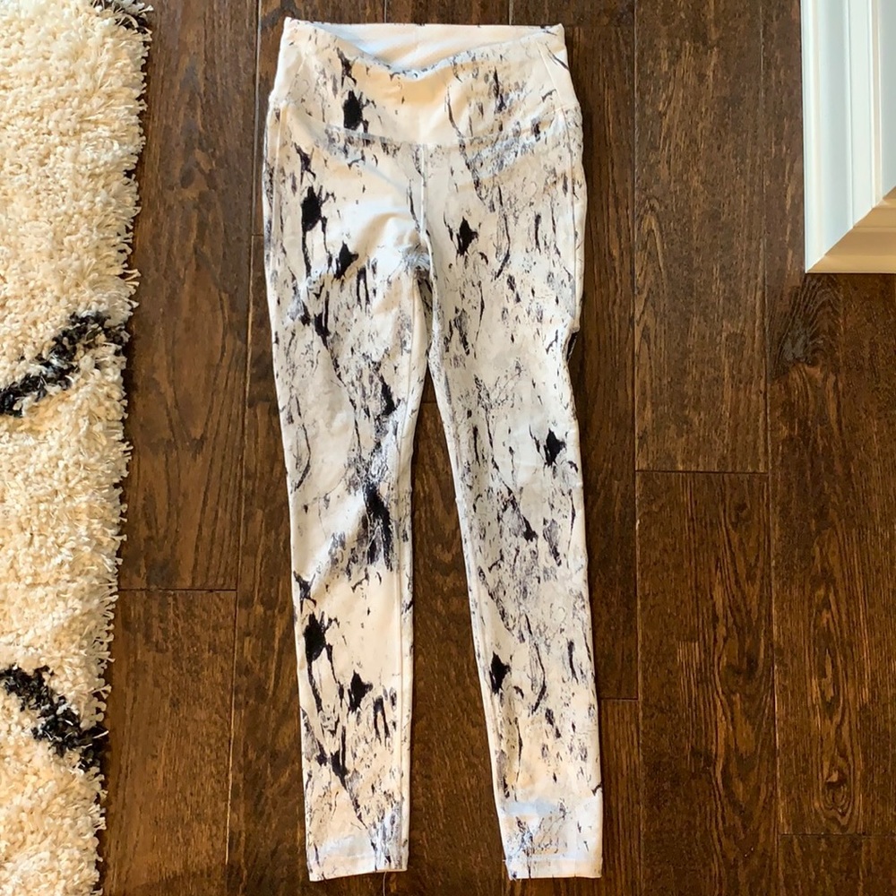 CALIA by Carrie Underwood printed leggings 7/8
